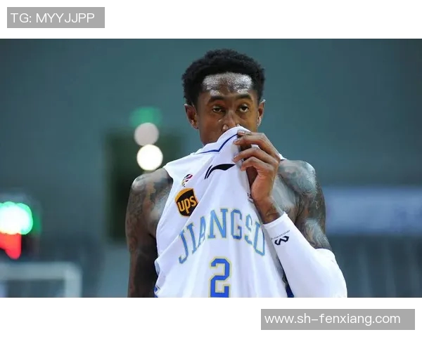 马尚布鲁克斯：从篮球场上的明星到生活中的励志榜样