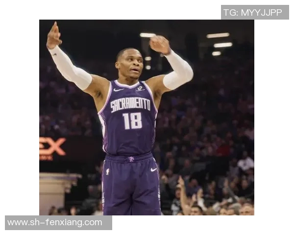 雷霆对阵猛龙威少精彩抢球瞬间引发全场欢呼